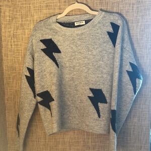 Storia Heather Gray Sweater with Black Lightning Design